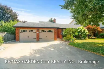 6 BOESE Court, St. Catharines, ON L2N 7E7