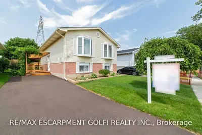 12 Arbor Drive, Brantford, ON N3P 1Z3