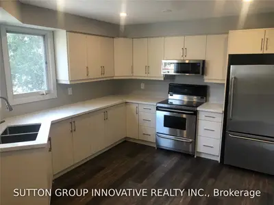 22 Bond Street A, Brantford, ON N3R 4G5