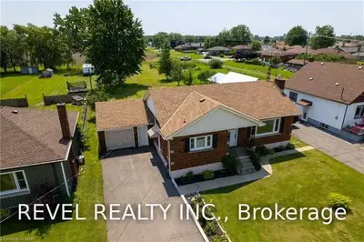 529 KILLALY Street E, Port Colborne, ON L3K 2J8
