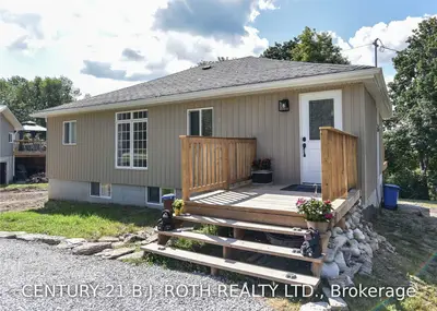 16 Robins Lane, Kawartha Lakes, On L0k 1w0