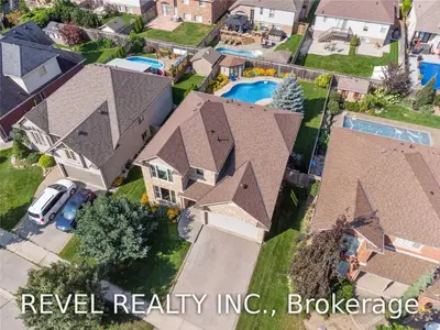 9 Carmichael Court, Brantford, ON N3R 8A9