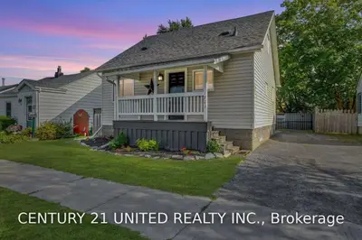 723 St Mary's Street, Peterborough, On K9j 4h1