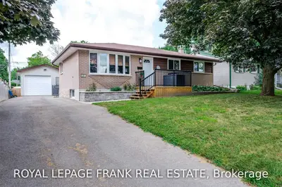 21 Jefferson Boulevard, Kawartha Lakes, On K9v 1m3