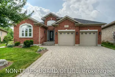 65 Davenrich Way 8, Wilmot, ON N3A 0A3