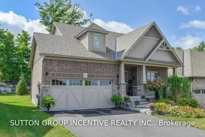 23 Selkirk Drive, Huntsville, ON P1H 0C5
