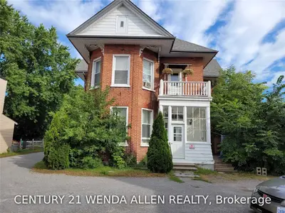 11 King Street E, Kawartha Lakes, On K0l 2w0
