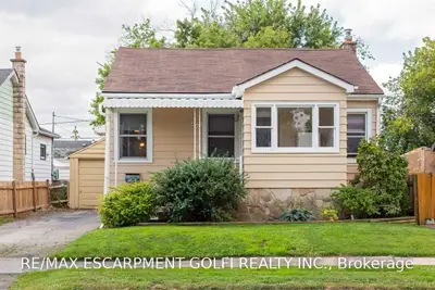 6230 Cadham Street, Niagara Falls, ON L2G 3A5
