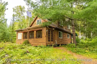 2041 Little Papineau Lake Road, Hastings Highlands, On K0l 2r0