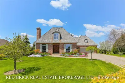 Detached in Centre Wellington