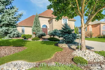 231 Woodridge Drive, Wilmot, ON N0B 2H0
