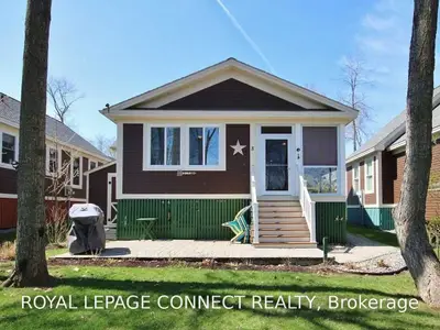 8 Farm View Lane, Prince Edward County, On K0k 1p0