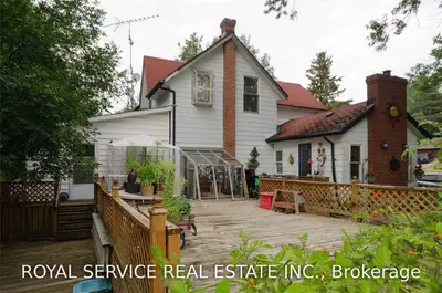 15 Jakeman Street, Kawartha Lakes, On L0a 1a0