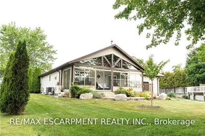 11550 Meadowview Road, Chatham-Kent, ON N0P 1X0