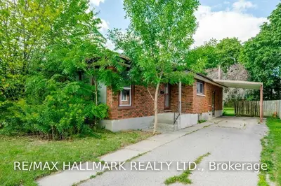 890 Weller Street, Peterborough, On K9j 4x8