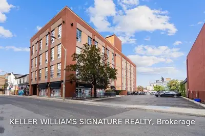 11 Rebecca Street 206, Hamilton, ON L8R 3H7