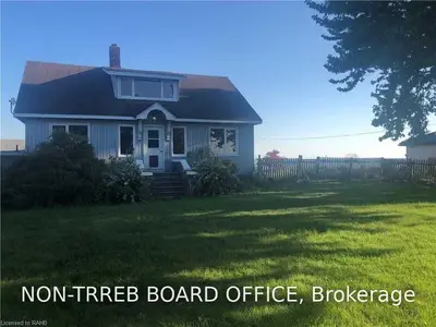 18140 Erie Shore Drive, Chatham-Kent, ON N0P 1A0