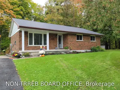 1055 Mcgregor Bay Road, Otonabee-south Monaghan, On K0l 2g0