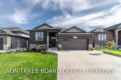 145 Townsview Street, Essex, ON N8M 3E3