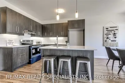 3260 singleton Avenue 133, London South, ON N6L 0E7