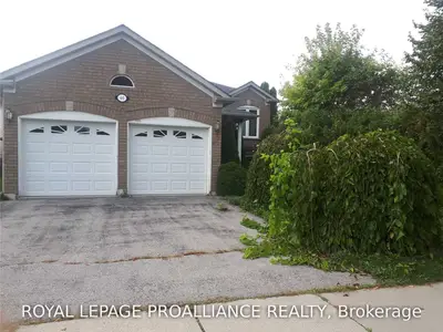 40 Rapley Boulevard, Port Hope, ON L1A 4J9