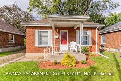 33 Edwin Street, Brantford, ON N3T 4B8