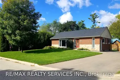 18 Carberry Road, Erin, ON N0B 1T0