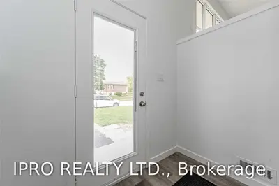56 Bakersfield Drive 1, Cambridge, ON N1S 6X6