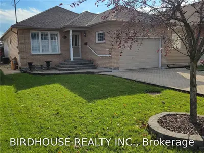 21 1/2 Durham Street W, Kawartha Lakes, On K9v 2p3