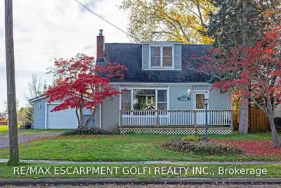 1026 Ontario Road, Welland, ON L3B 5E4