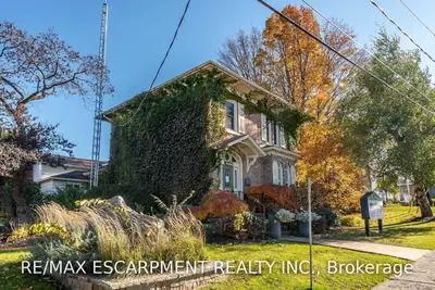 35 Main Street S, Norfolk, ON N0A 1Y0