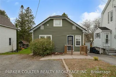 46 RIVER Street, Parry Sound, ON P2A 2T6