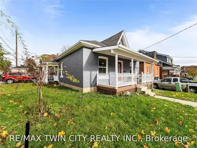 102 Arthur Street, Brantford, ON N3S 3J4