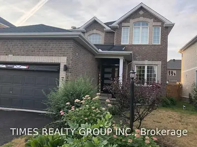 78 Friendly Crescent, Out of Area, ON K2S 2B5