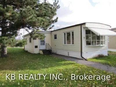 7 CLUBHOUSE Drive, Kingston, ON K7K 5C7
