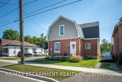 9 Elgin Street, Brantford, ON N3R 1E5