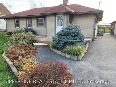 18 Highland Road E, Hamilton, ON L8J 2W6