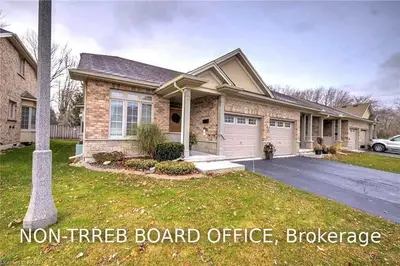 1041 Pine Street 25, Haldimand, ON N1A 2N1
