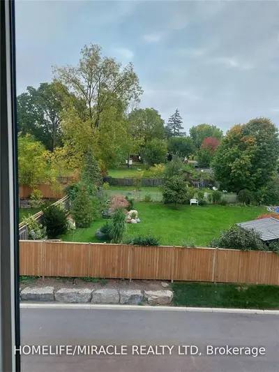 107 Concession Street #13, Cambridge, ON N1R 2H2