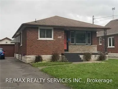 6607 Orchard Avenue Upper, Niagara Falls, ON L2G 4H4