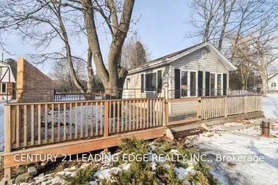 35 Falls Bay Road, Trent Lakes, On K0m 1a0
