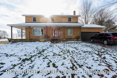 Detached in Huron East