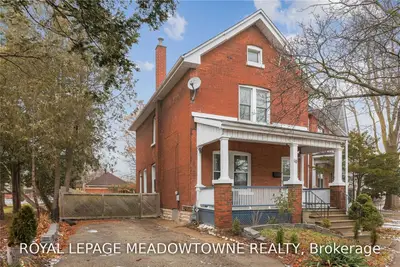 10 West Street, Brantford, ON NT3 3E3