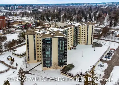 19 Woodlawn Road E 301, Guelph, ON N1H 7B1