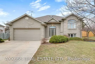 831 Lawndale Avenue, Kingsville, ON N9Y 3S5