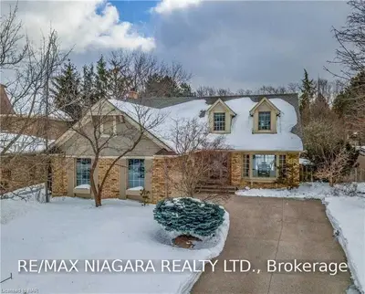 6 Evangelista Court, St. Catharines, ON L2N 7C3