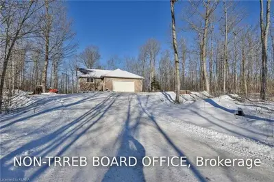 26 Ellwood Crescent, Trent Lakes, On Kom 1a0