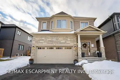 39 Rowley Street, Brantford, ON N3S 0J6