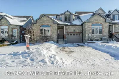 10 Pamela Lane, Cambridge, ON N1R 8P4