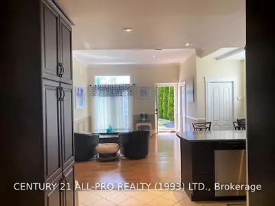 79 King Street W 8b, Cobourg, On K9a 2m4